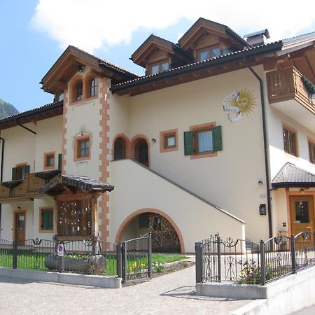 Affittacamere Villa Sole Fiera Di Primiero Exteriör bild