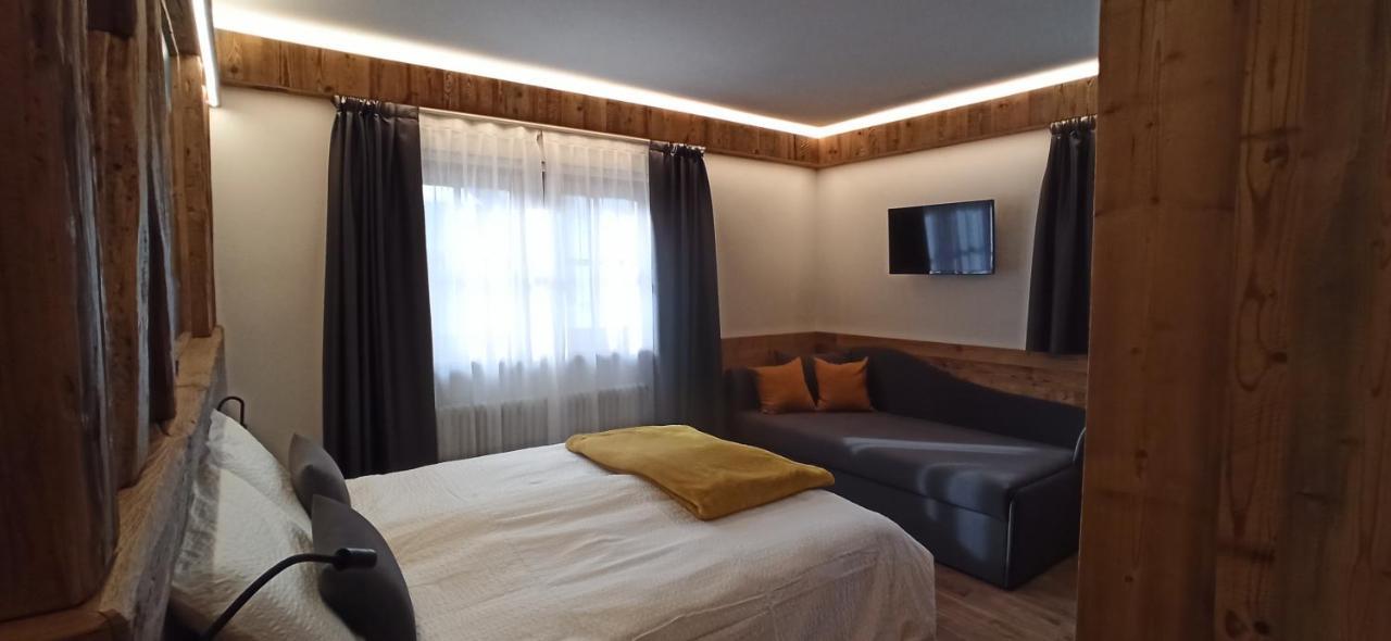 Affittacamere Villa Sole Fiera Di Primiero Exteriör bild